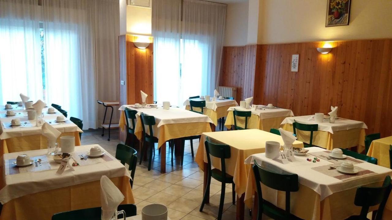 Albergo Moretti Senigallia Exteriér fotografie